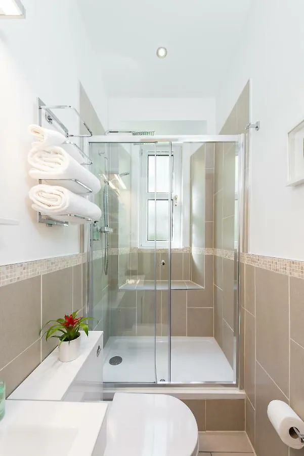 Scottish Stays - Edina Place Apartment Edinburgh 0*,