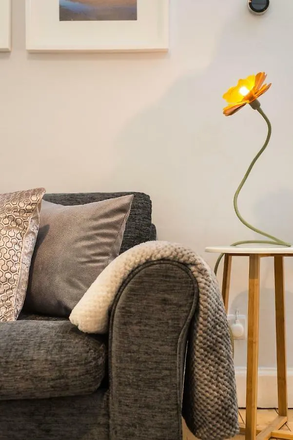 Scottish Stays - Edina Place Apartment Edinburgh
